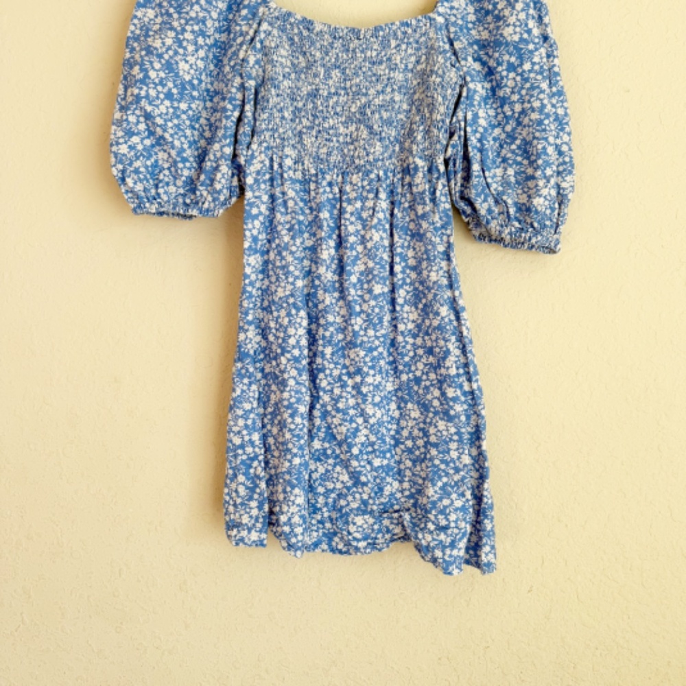 Tuckernuck Blooms On Broad Annie Smocked Linen Dress Size Small - Picture 3 of 6